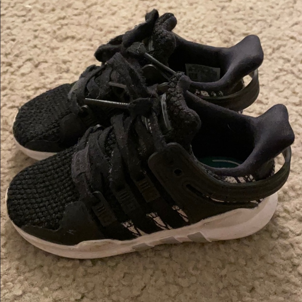 Kids adidas sneakers